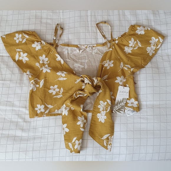 🔥NWT LIFE ON HOLD MUSTARD YELLOW FLORAL PRINT TIE-FRONT CROP TOP🔥 - Picture 4 of 6